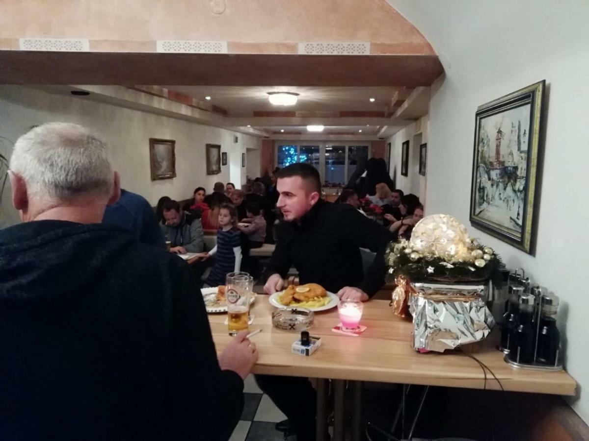 Hotel-Restaurant Zum Donaueck Mauthausen Luaran gambar